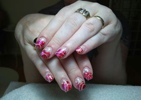 Růžové nehty se vzorem |Nehty foto | Nehty Ilona