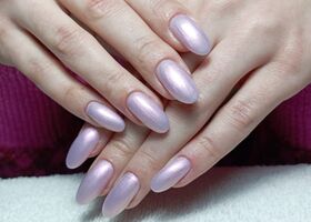 Světle růžové perleťové nehty – Nehty foto – Nehty Ilona