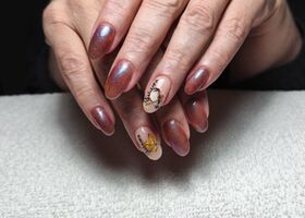 Magnetický gel a podzimní motivy – Nehtové studio Brno – Nehty Ilona